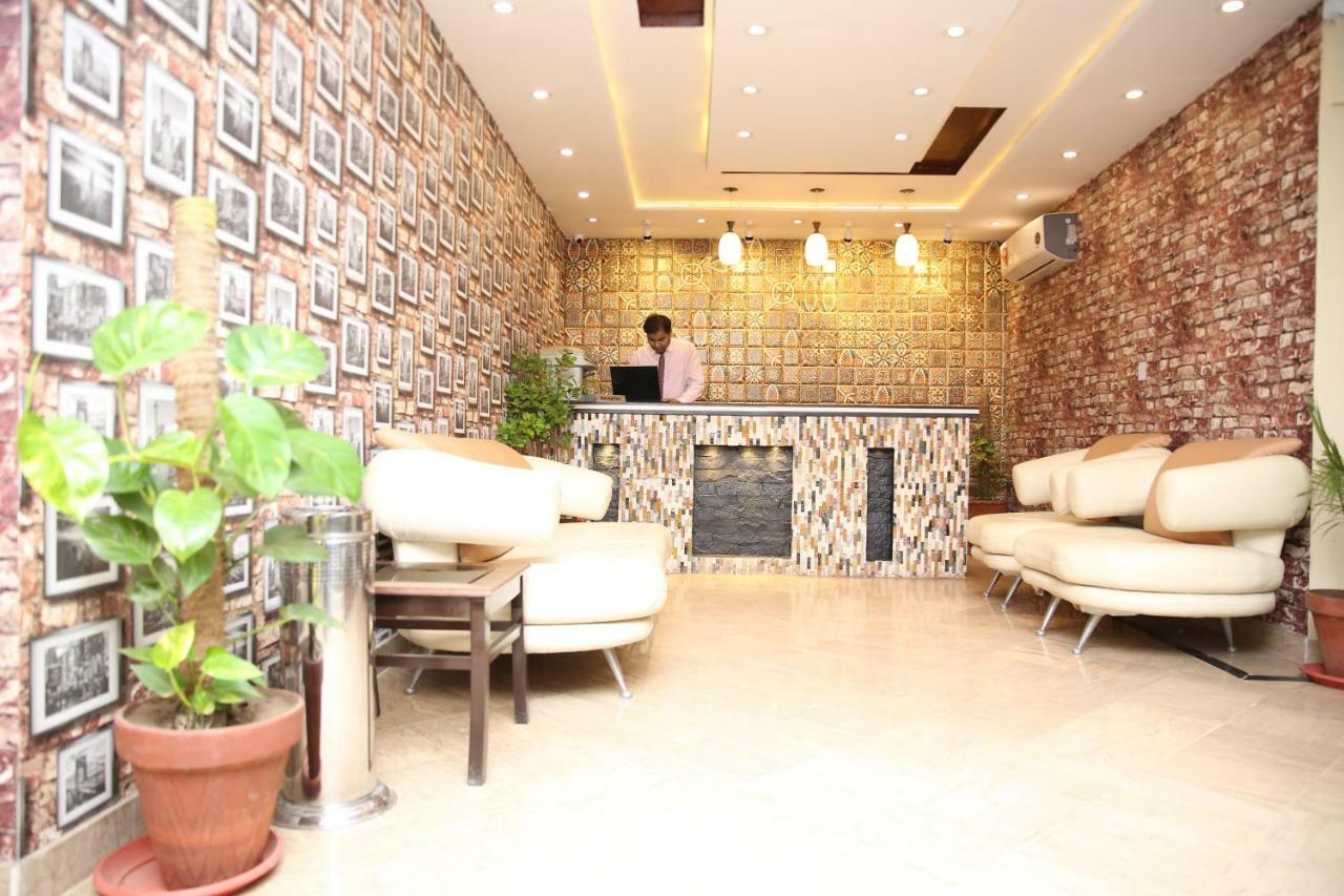 Premier Inn Gulberg Lahore Exterior photo
