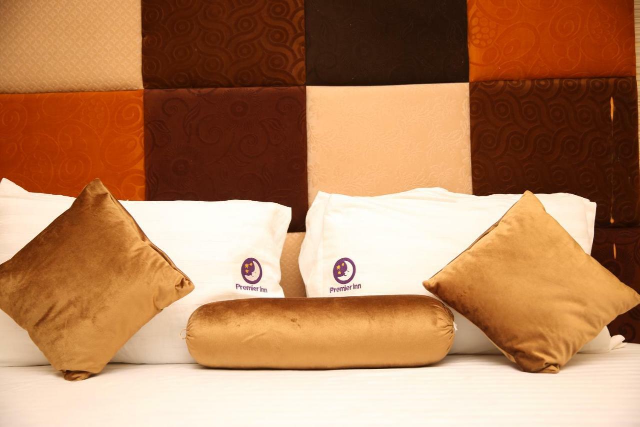 Premier Inn Gulberg Lahore Exterior photo